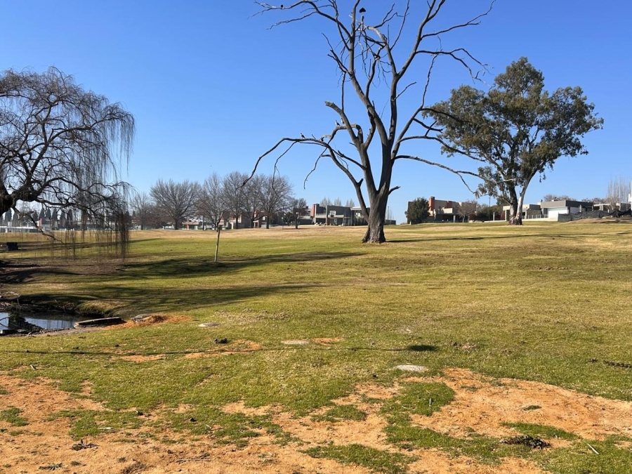 5 Bedroom Property for Sale in Waterford Golf and River Estate Free State